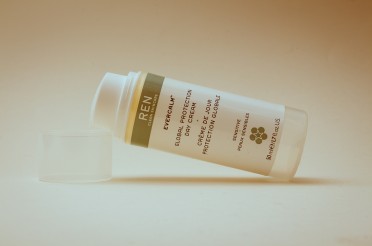 Crème de jour peaux sensibles de REN Skincare